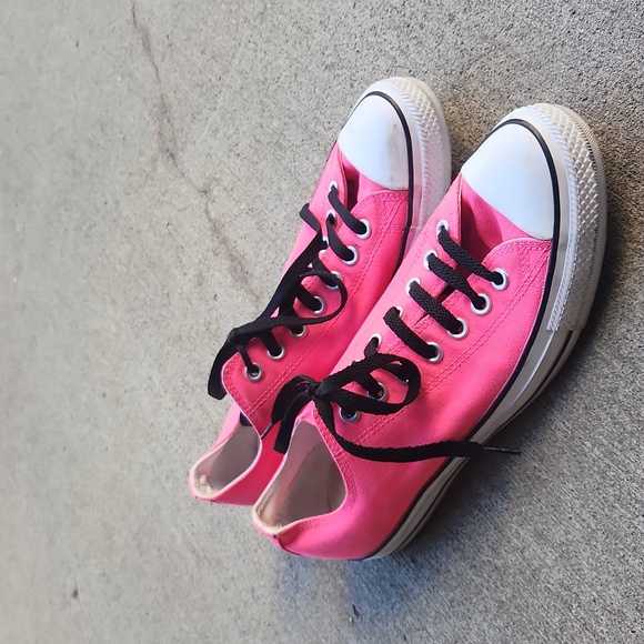 NEON PINK converse - Picture 6 of 9